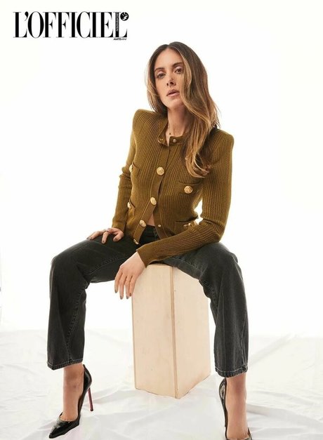 Alison Brie Profile pic