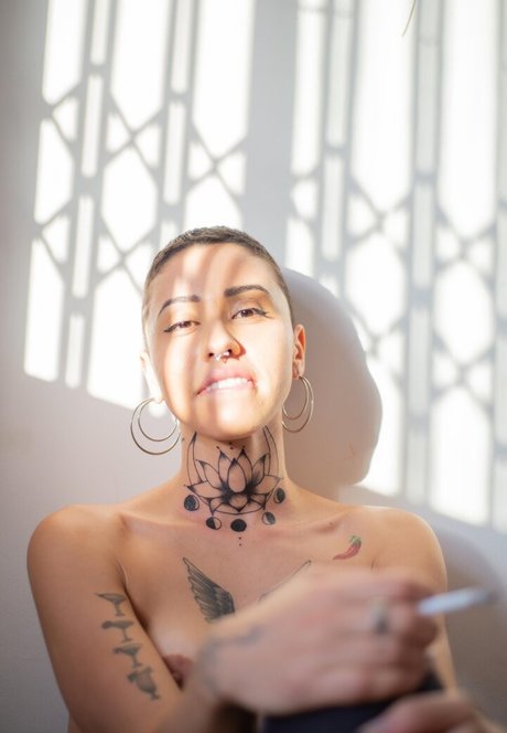 sugarbabydool onlyfans striptease