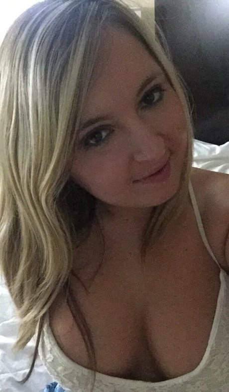 Candykissxo nudes onlyfans leaked