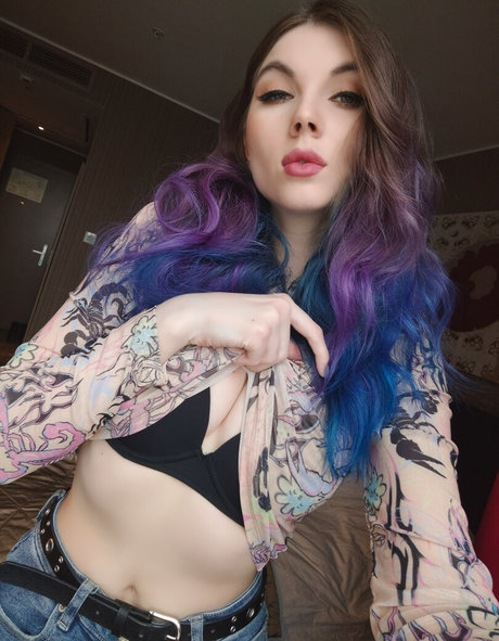 Lipisinkaaa onlyfans pics