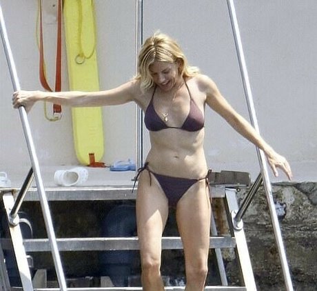 Sienna Miller nude onlyfans pics