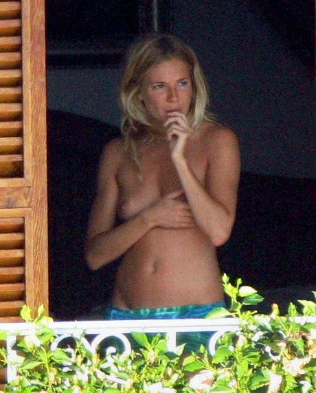 Sienna Miller onlyfans leaks