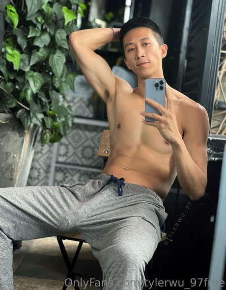 tylerwu 97free onlyfans naked