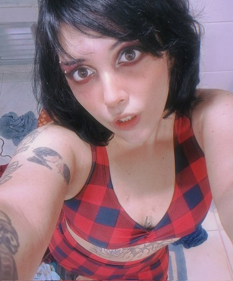 Saturncore Netunokinoart onlyfans nude