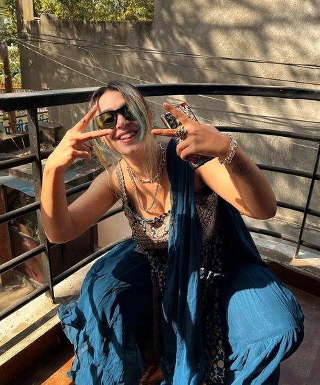 anxious sifigshid xxx only fans