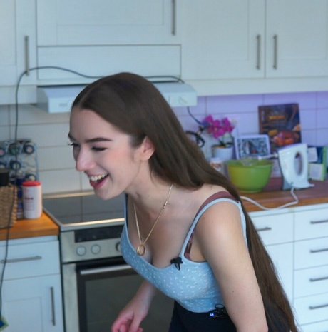 MissMikkaa onlyfans leaked dirtyship