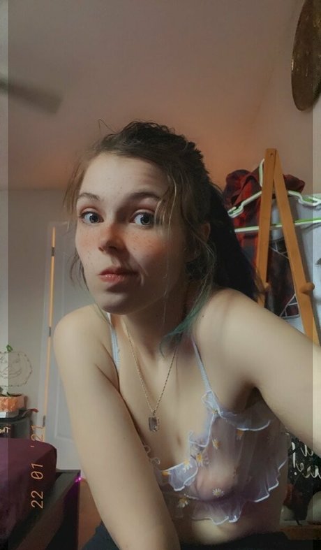 hereliesviolet onlyfans leaked porn