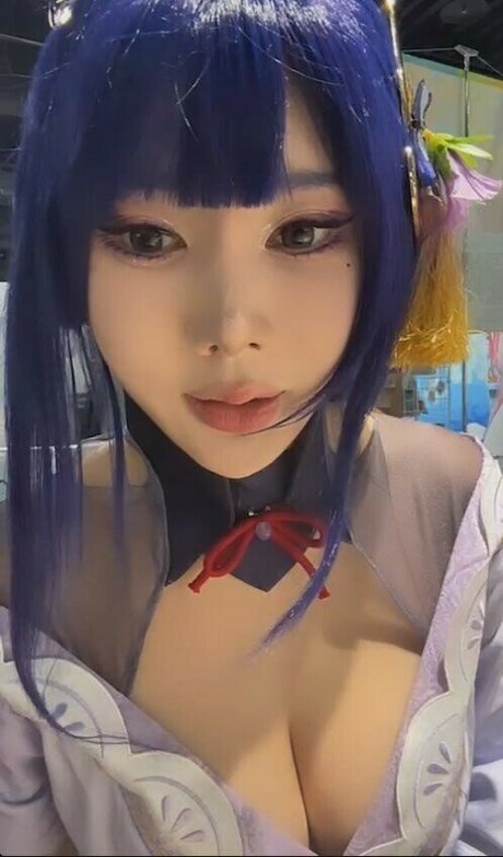 Song Ju A nude only fans leaks