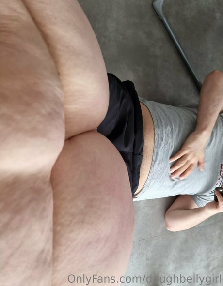 doughbellygirl onlyfans model photo