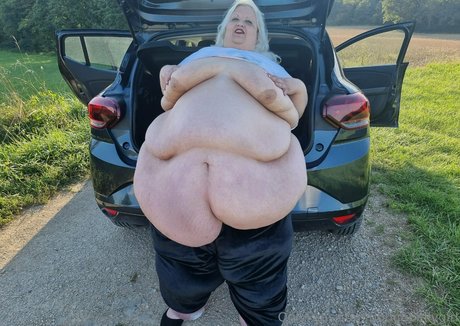 doughbellygirl only fans nude leaks