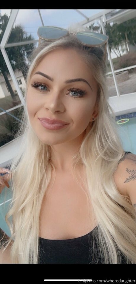 brookegonerouge onlyfans nudes