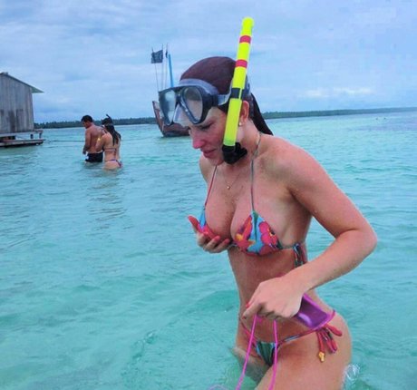 Ana Lucia Fernandes naked only fans