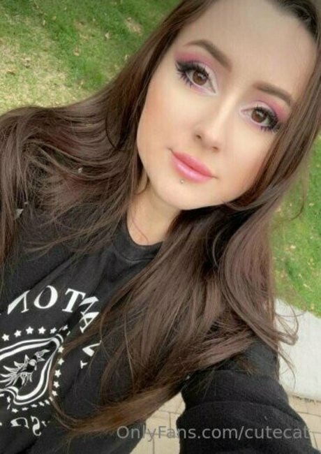 mi ameli onlyfans leaks naked