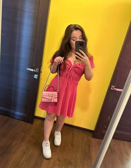 mi ameli nude onlyfans leak