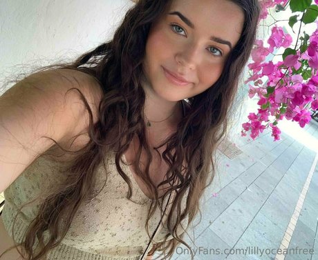 lillyoceanfree onlyfans pictures
