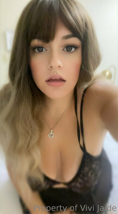 vivi jaide onlyfans model