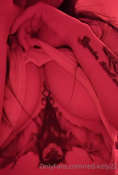 red kitty22 onlyfans sex
