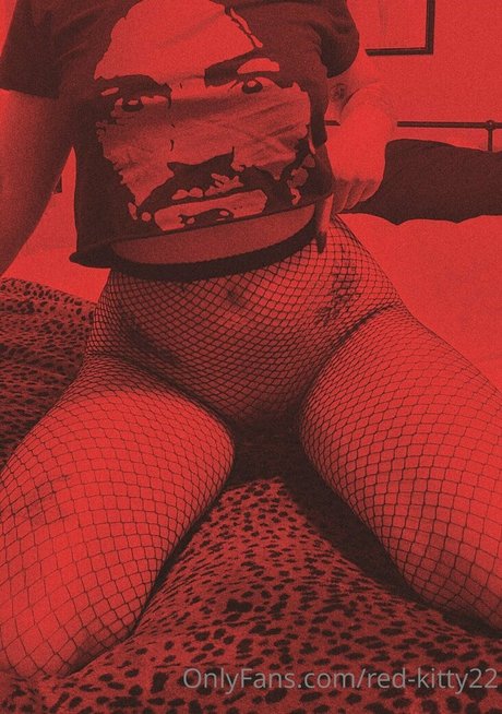 red kitty22 onlyfans naked pics