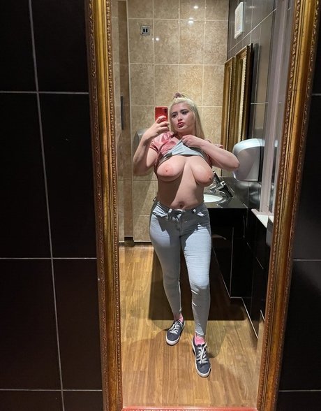 shiofficialxox Profile pic