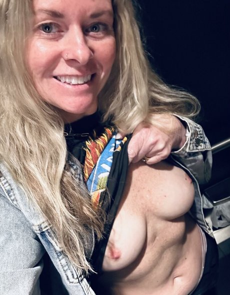 Mackenzie J onlyfans strip