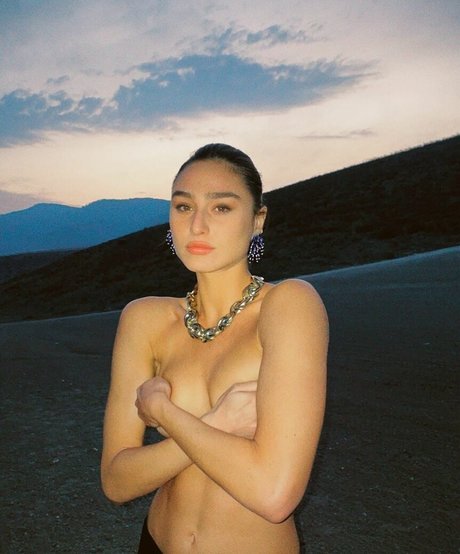 Gal Amir nude leaks onlyfans