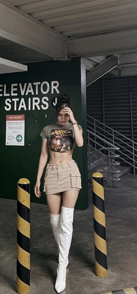 Criselda Alvarez fans only