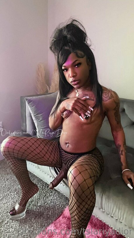tslariyadior sexy onlyfans