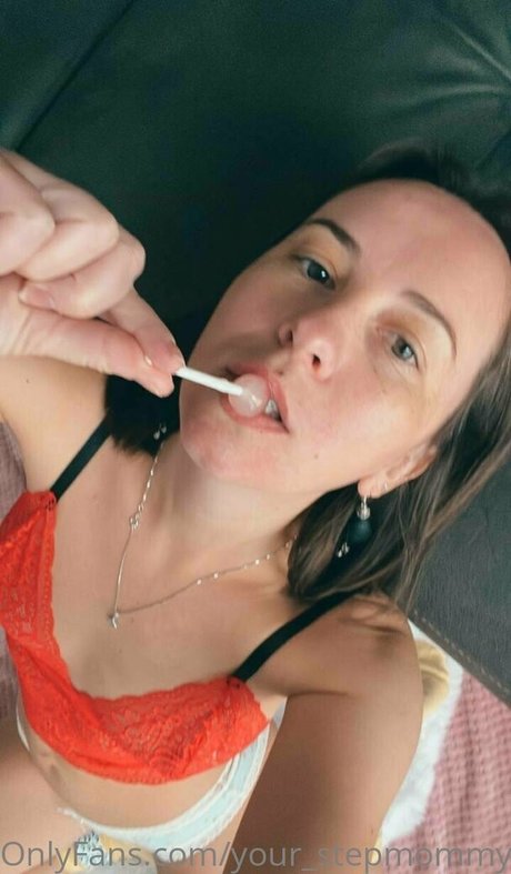 your stepmommy Profile pic