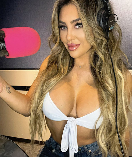 Cindy Burbano onlyfans leak nudes