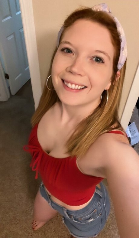 Peachy Noel onlyfans nude content