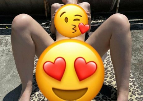 porednastudentkamarusa onlyfans content type