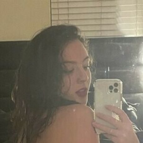 Hailee Schwartz only fans sex