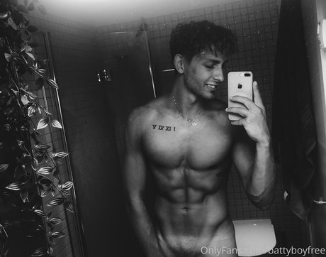 battyboyfree onlyfans uncensored