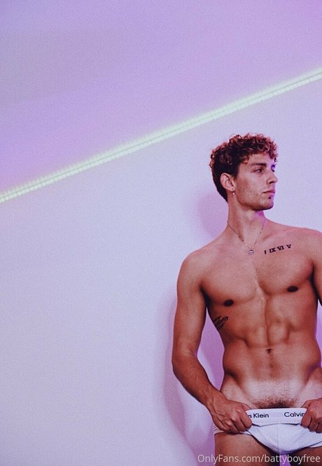 battyboyfree nudes onlyfans leaked