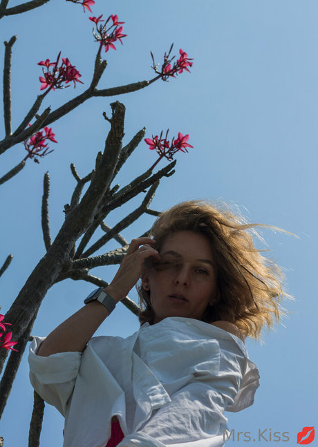 mrs kissvhs onlyfans nude content