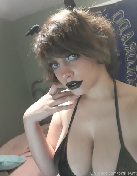 pink kunt Profile pic