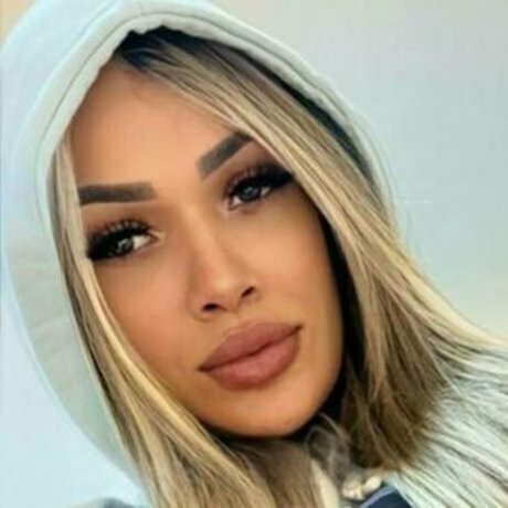 Thassara Santos onlyfans post