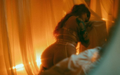 rosamagnoliaxo strip onlyfans