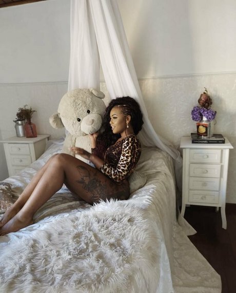 Mel Sereaia onlyfans pic