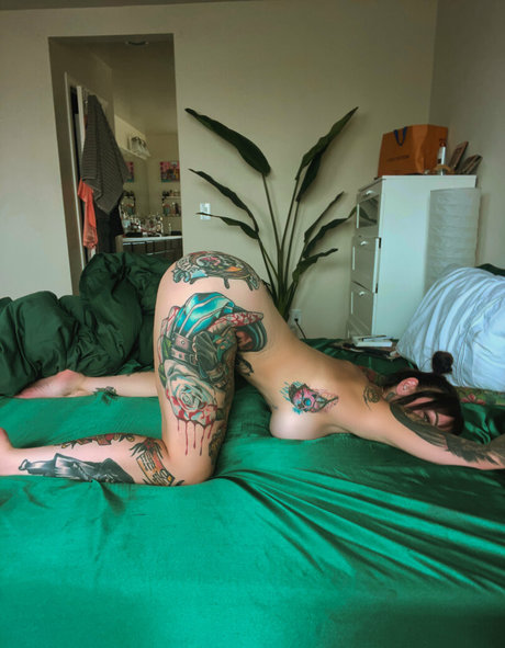 theonlinegirlfriend nude onlyfans