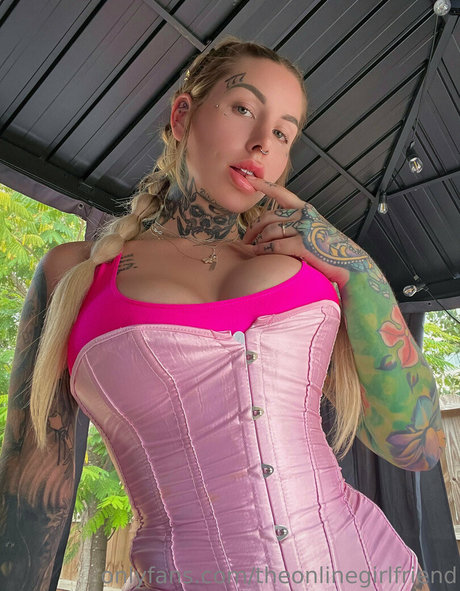 theonlinegirlfriend pics onlyfans