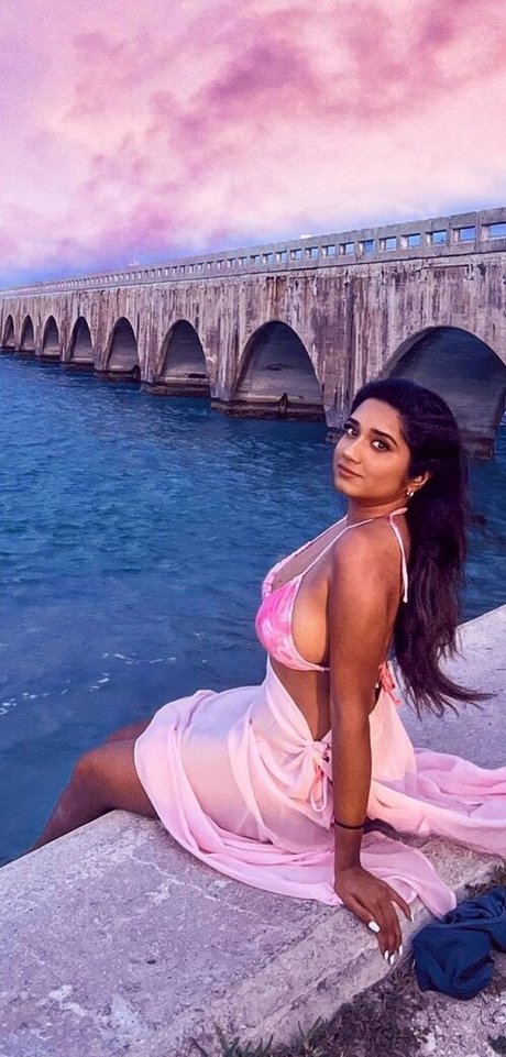 iconicolee nude leak onlyfans