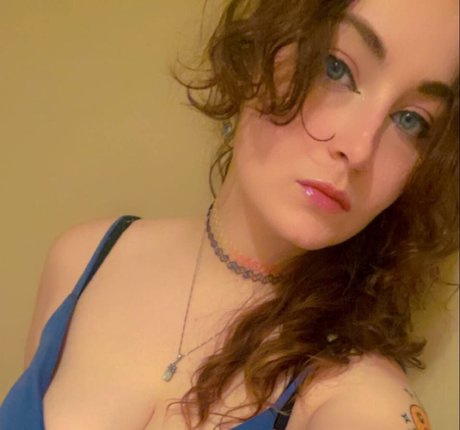 Lylah Love boobs onlyfans