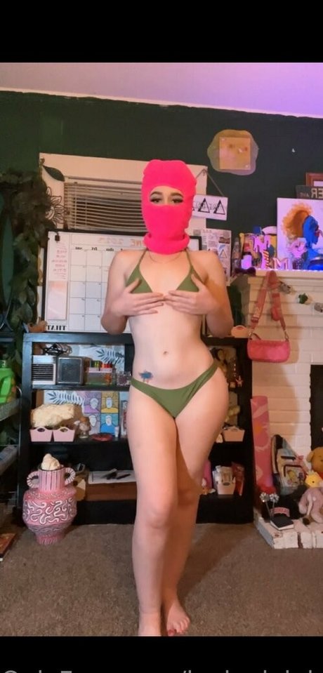 laylaaleighh onlyfans topless