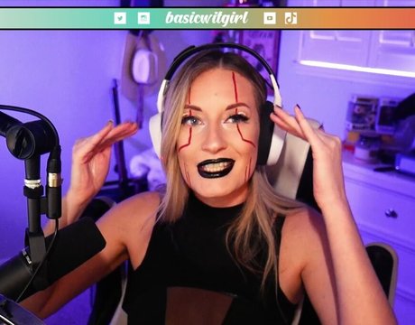 BasicWitGirl onlyfans free content