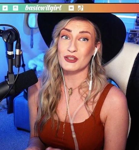 BasicWitGirl naked onlyfans leak