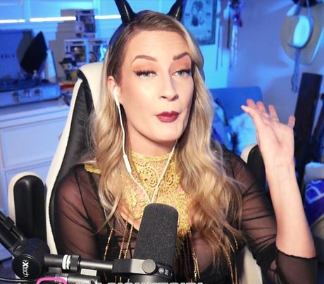 BasicWitGirl onlyfans nudes leak