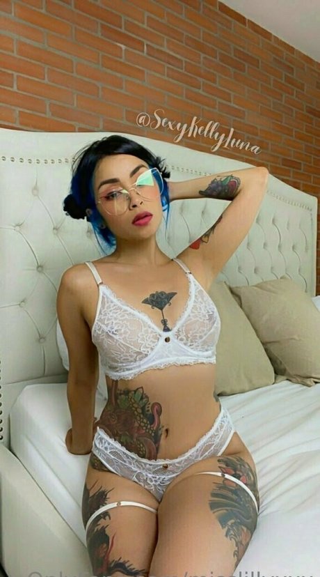 misslillyxxx onlyfans strip