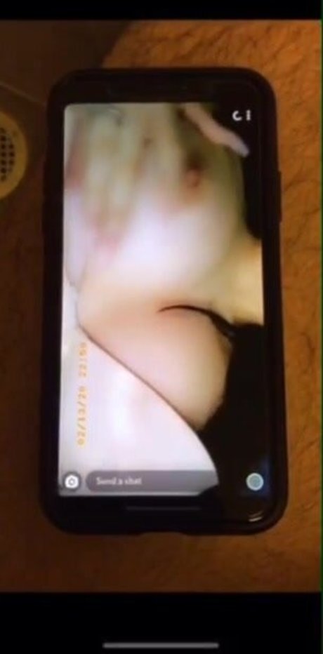 Daniela Chaverry onlyfans pics nude