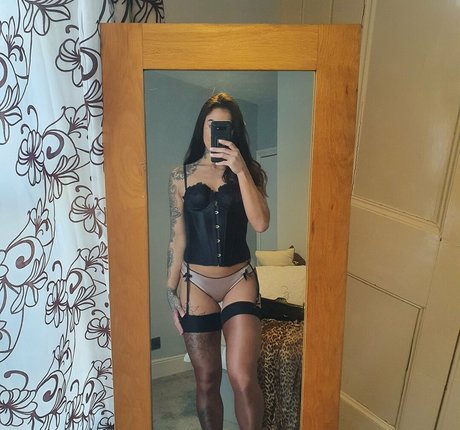 sofialeex onlyfans strip tease